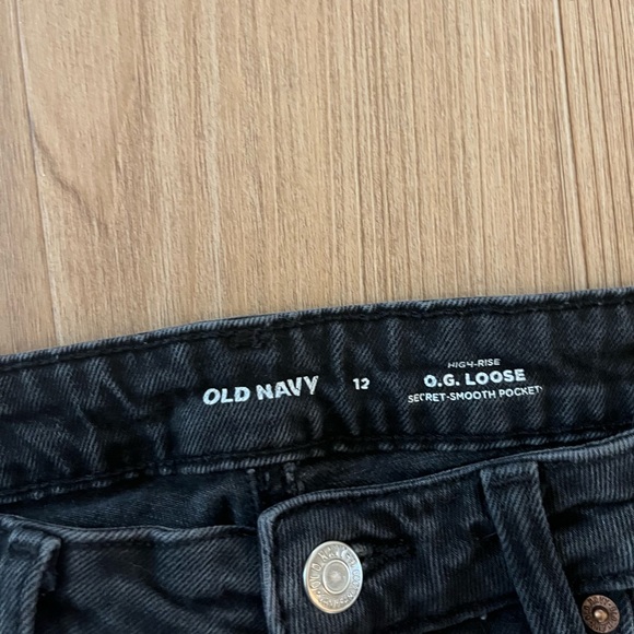 Old navy high rise OG Loose black jeans - Picture 2 of 5
